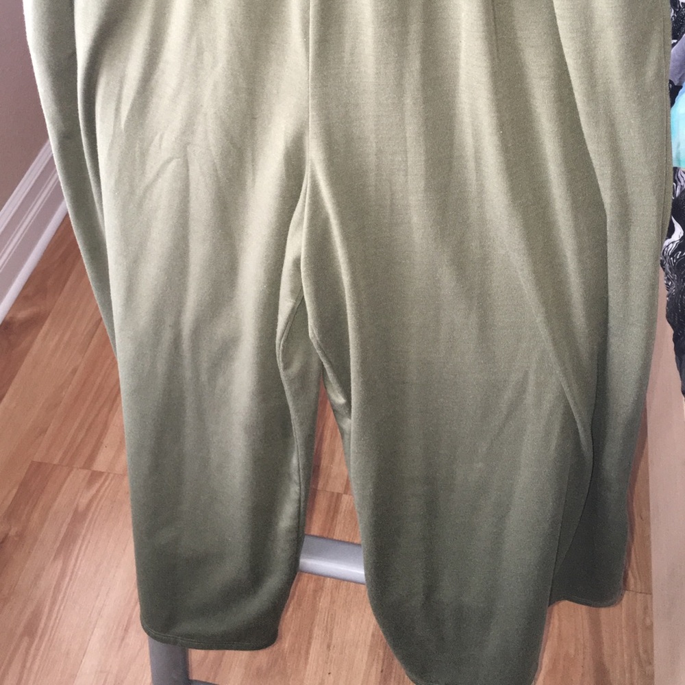 Jumpsuit - Picture 6 of 6